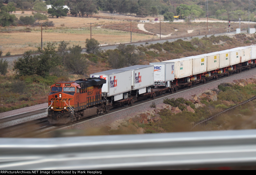 BNSF 8174